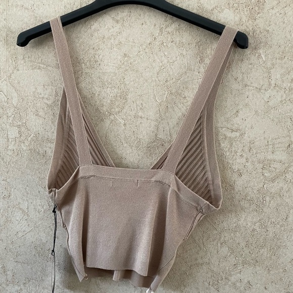 Iris Ribbed Beige Knit Crop Top Size Medium - Picture 2 of 5